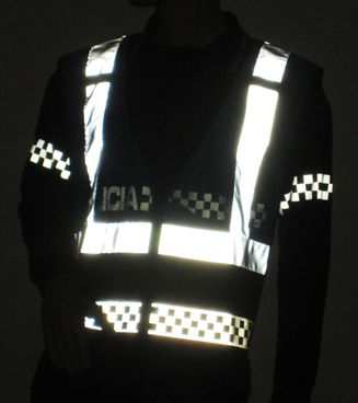 Armilla blava reflectant nit 1.JPG