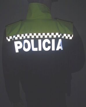 Reflectant jaqueta tricapa VCS 2.jpg