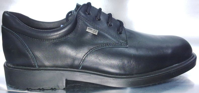 Sabata GTX-Stand.jpg